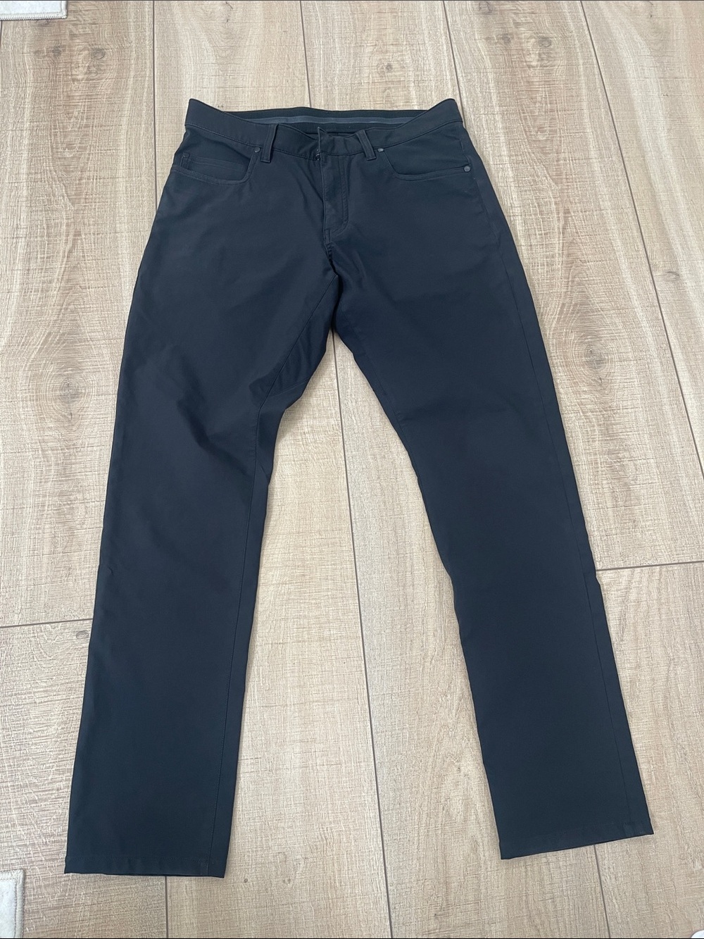 Nike Men's Straight Pants in Black - Sleek Everyday Wear Golf Pants 32x32